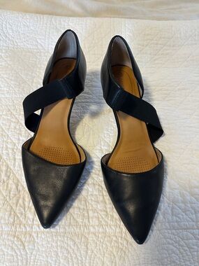 Corso Como Black Pointed D'Orsay Heels with Elastic Cross Strap